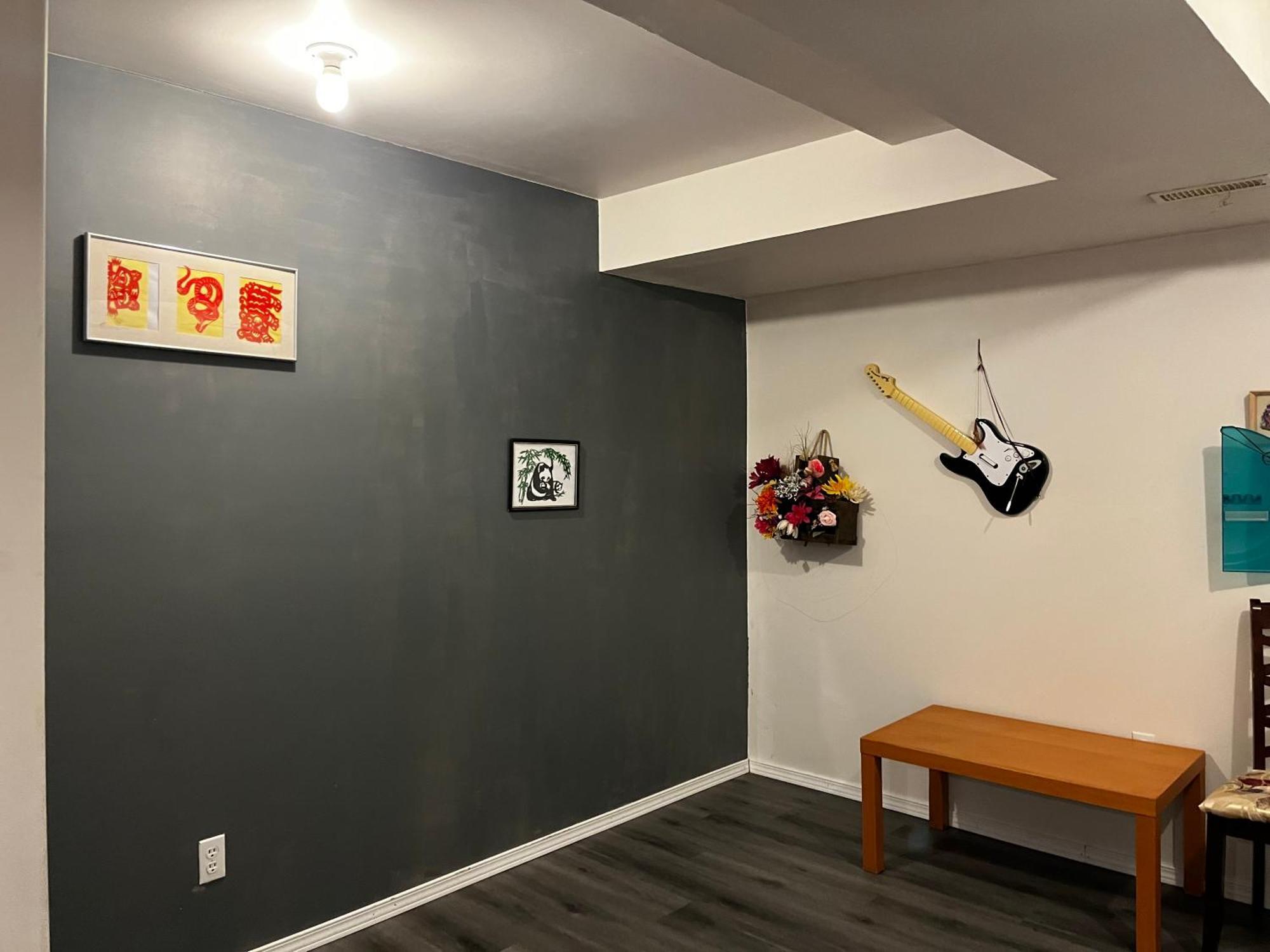Hidden Valley New Basement Suite With Private Bathroom! カルガリー エクステリア 写真
